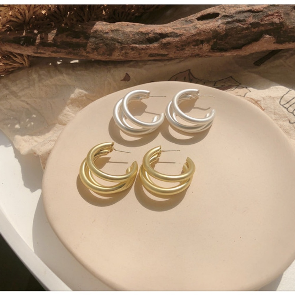 💕Last one Matte Finish Hoop Earrings - Picture 4 of 9